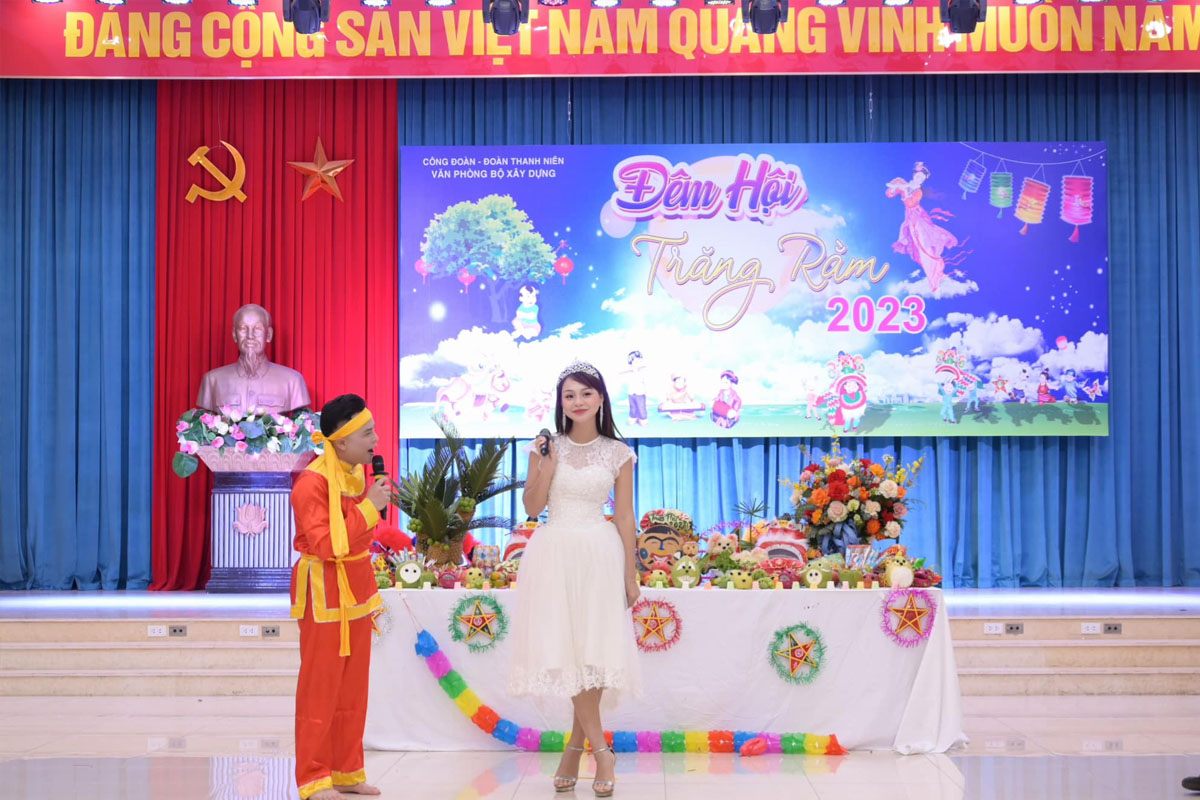 MC Bích Thủy - Ảnh 4