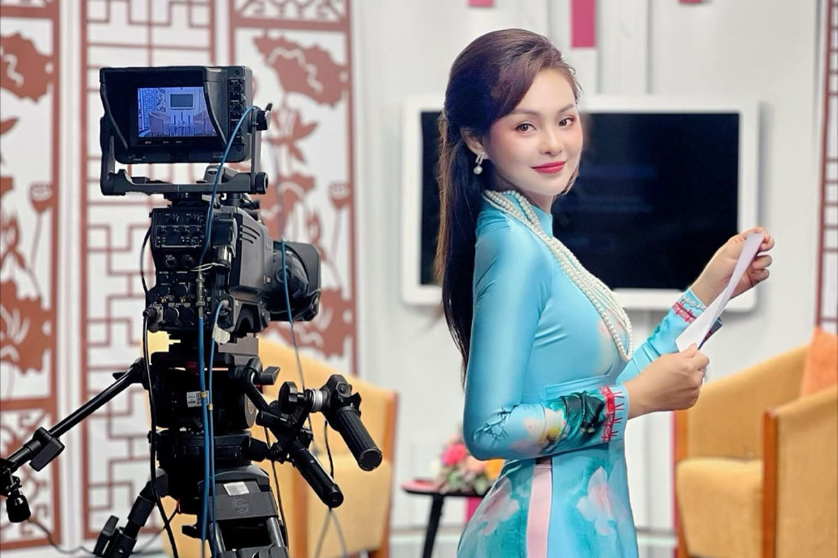 MC Bích Thủy - Ảnh 17